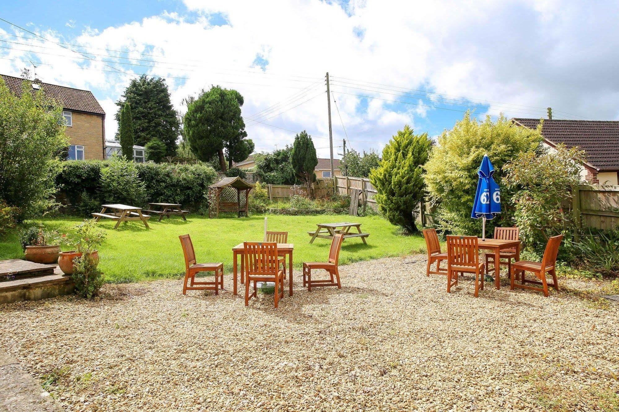 The Haymaker Inn Chard Esterno foto